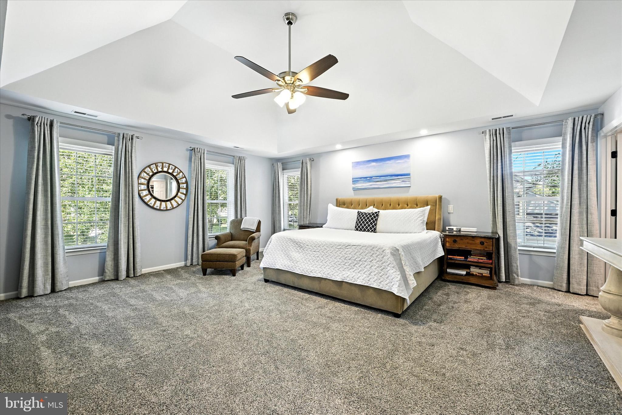 BURLEIGH MANOR - Residential