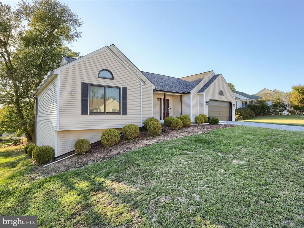 Photo of 3512 Athena Avenue, HARRISBURG, PA 17110 (MLS # PADA2050498)