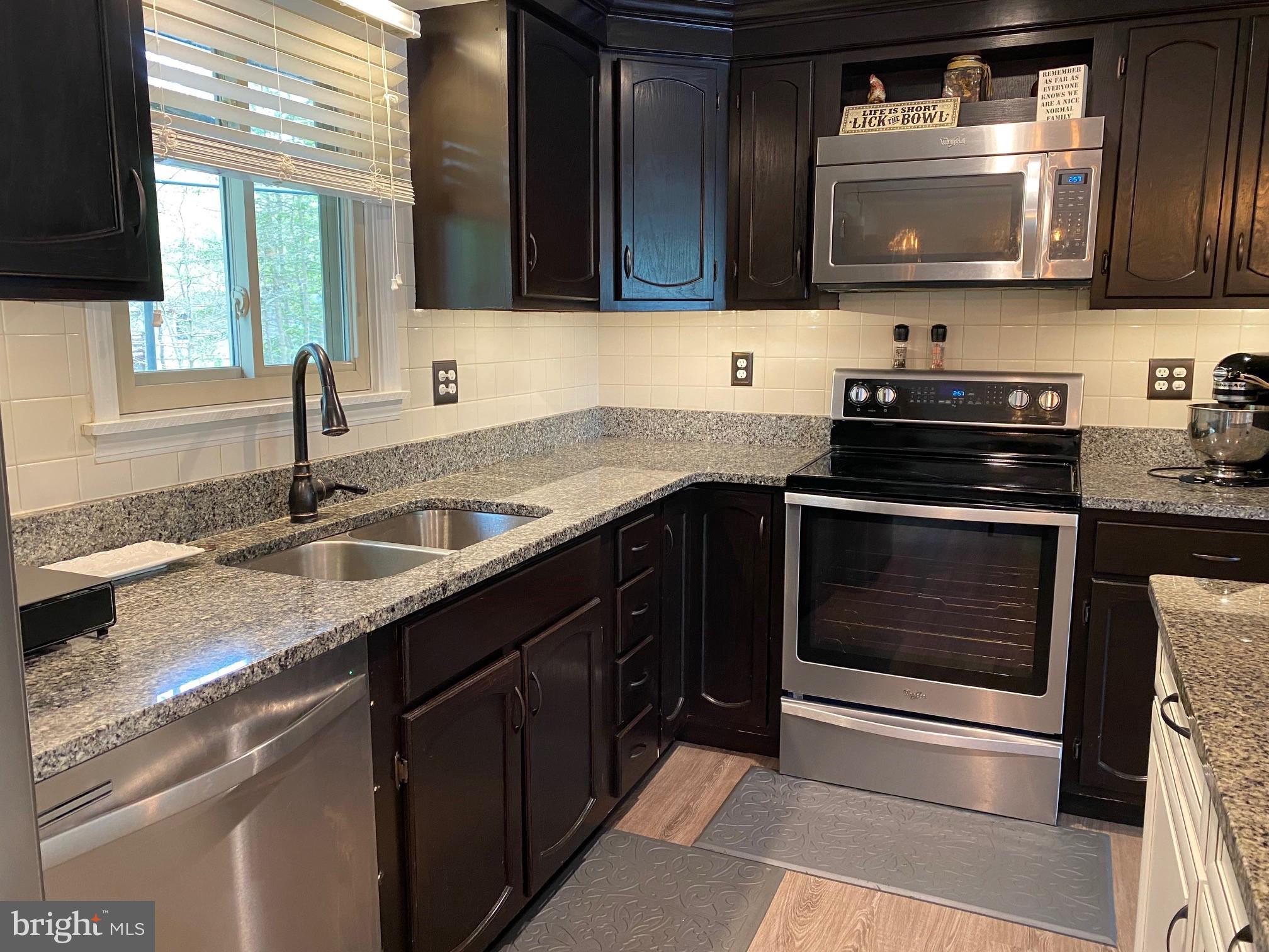 CEDAR COVE - Residential