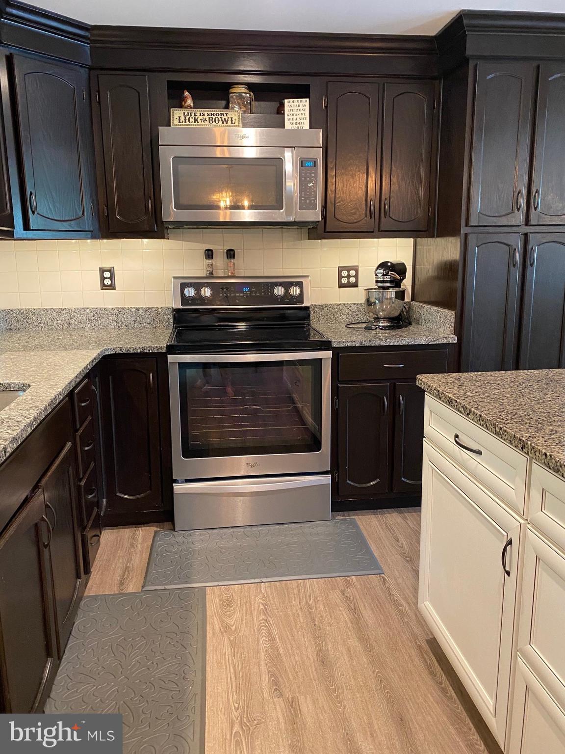 CEDAR COVE - Residential