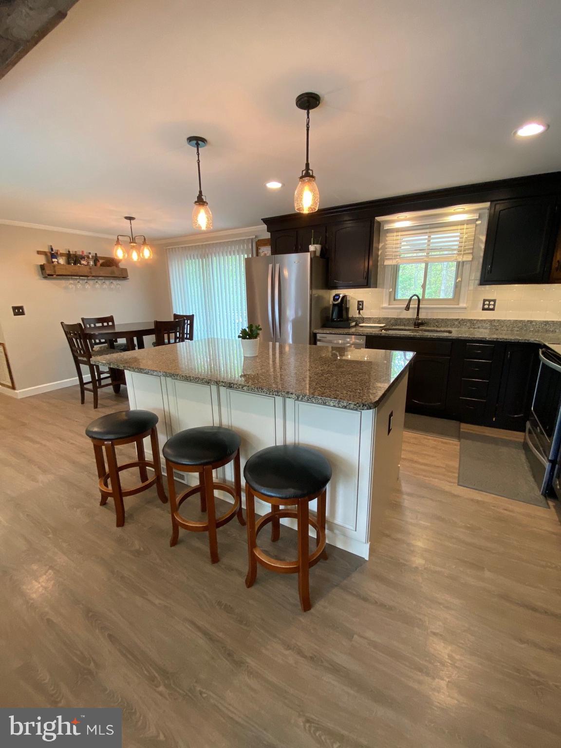 CEDAR COVE - Residential