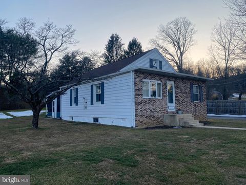 Photo of 121 Old State Road, READING, PA 19606 (MLS # PABK2068806)