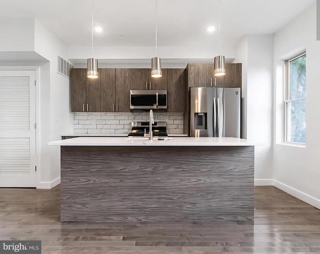 Photo of 1945 N 7th Street #3, PHILADELPHIA, PA 19122 (MLS # PAPH2575144)