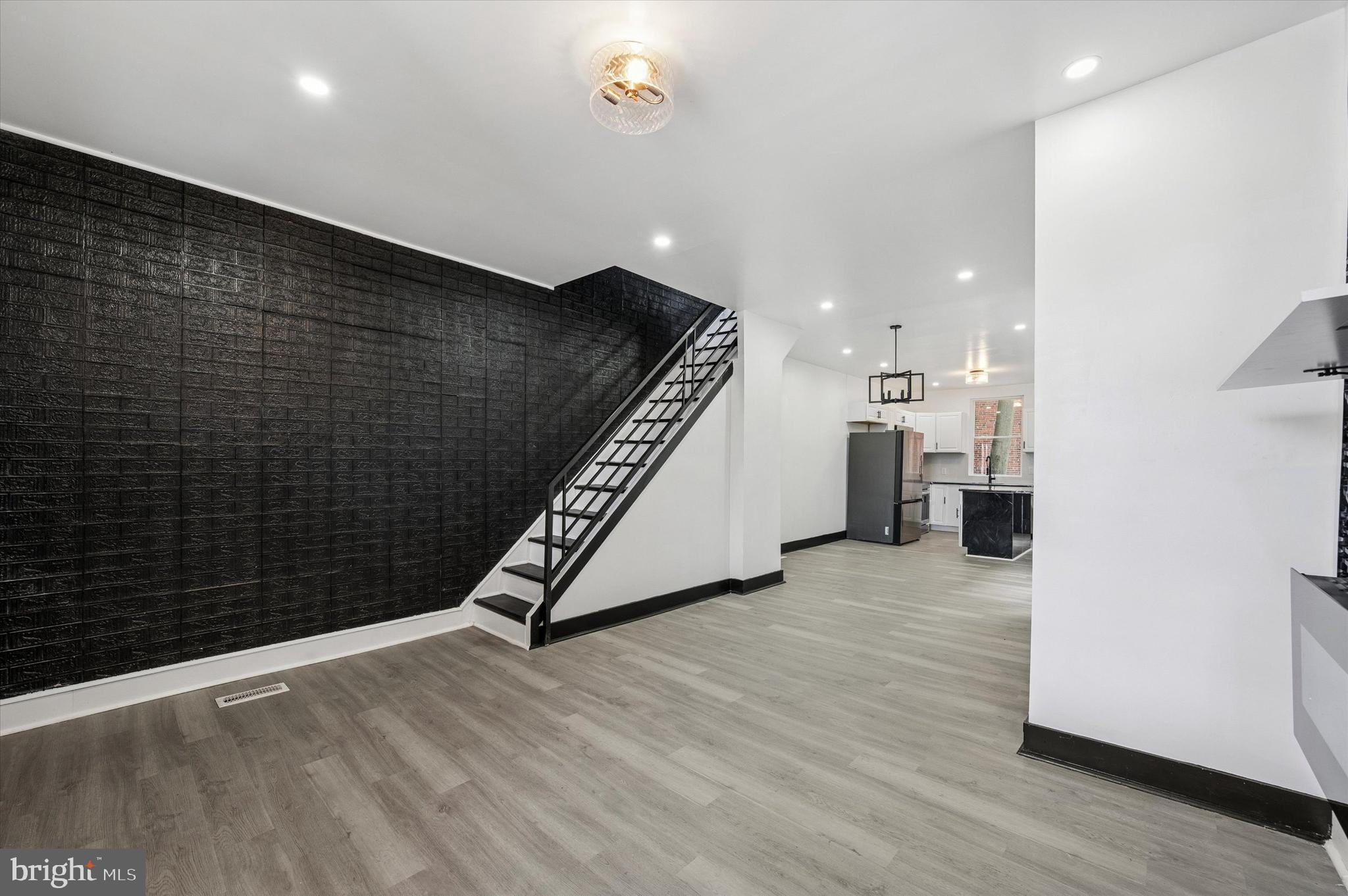1303 N 61ST STREET