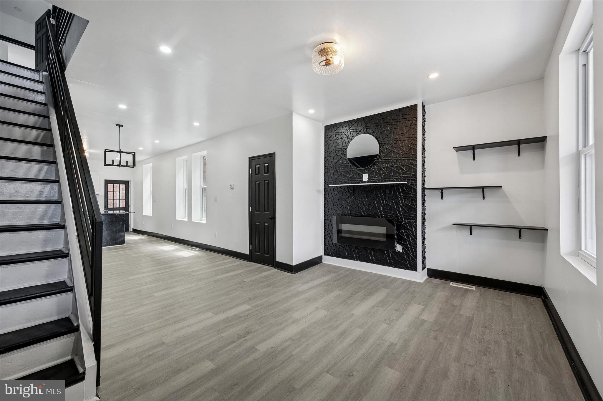 1303 N 61ST STREET