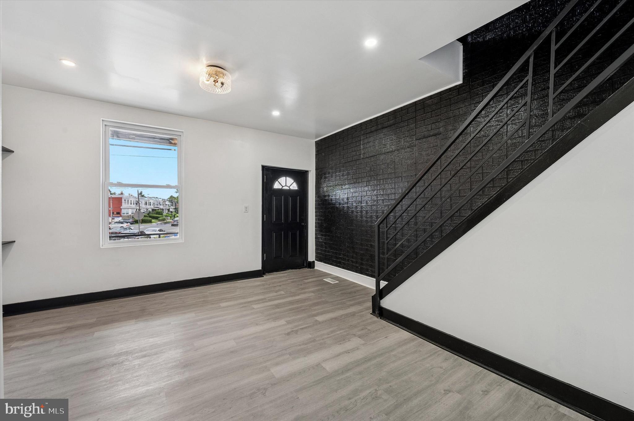 OVERBROOK - Residential