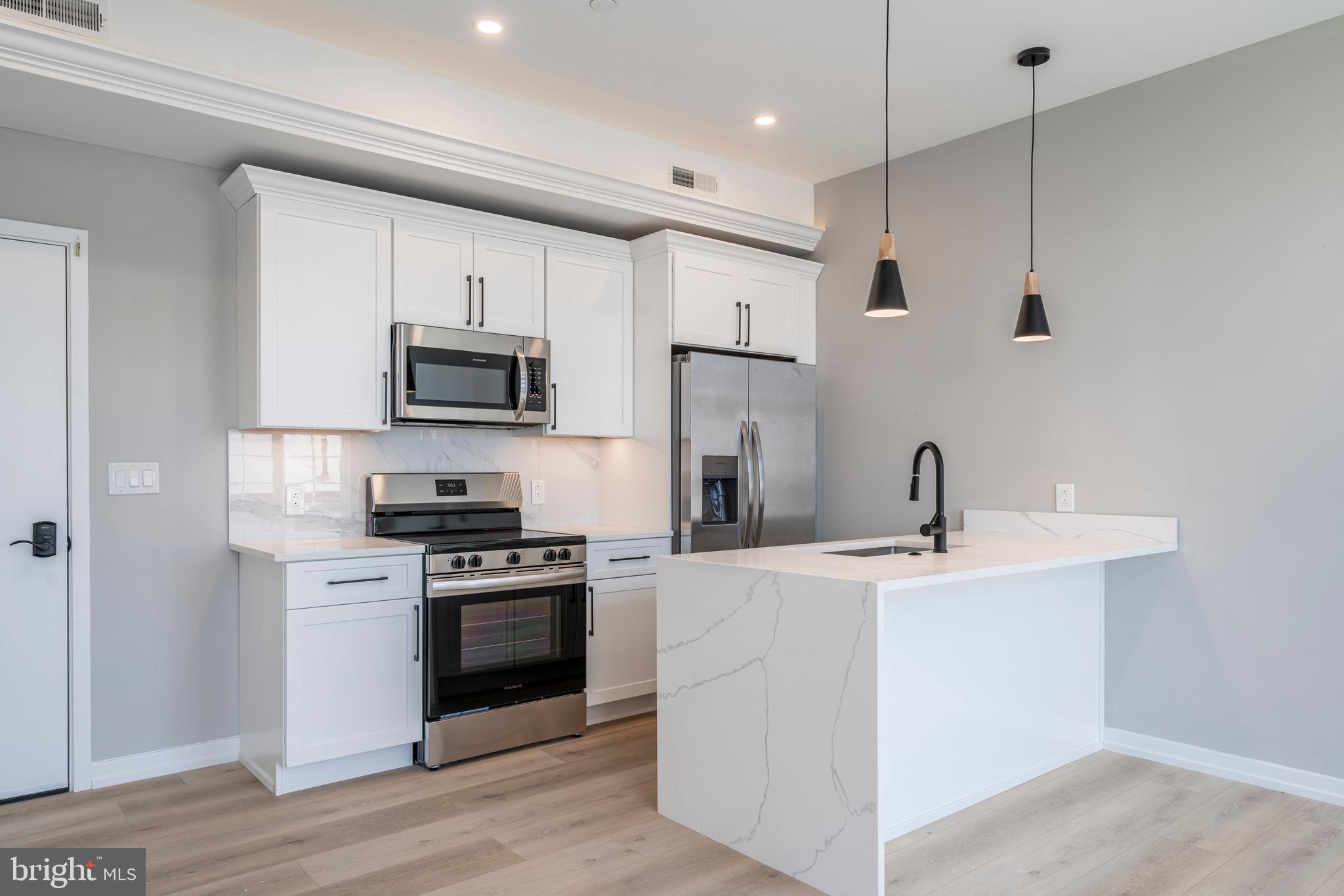 GRADUATE HOSPITAL - Residential Lease