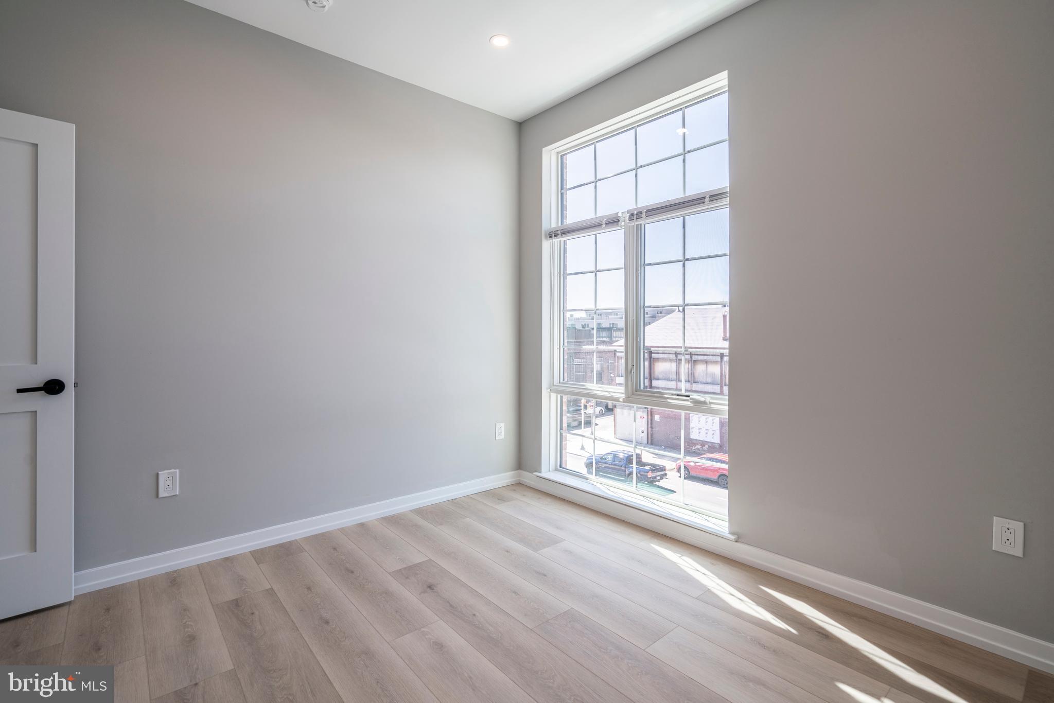 GRADUATE HOSPITAL - Residential Lease