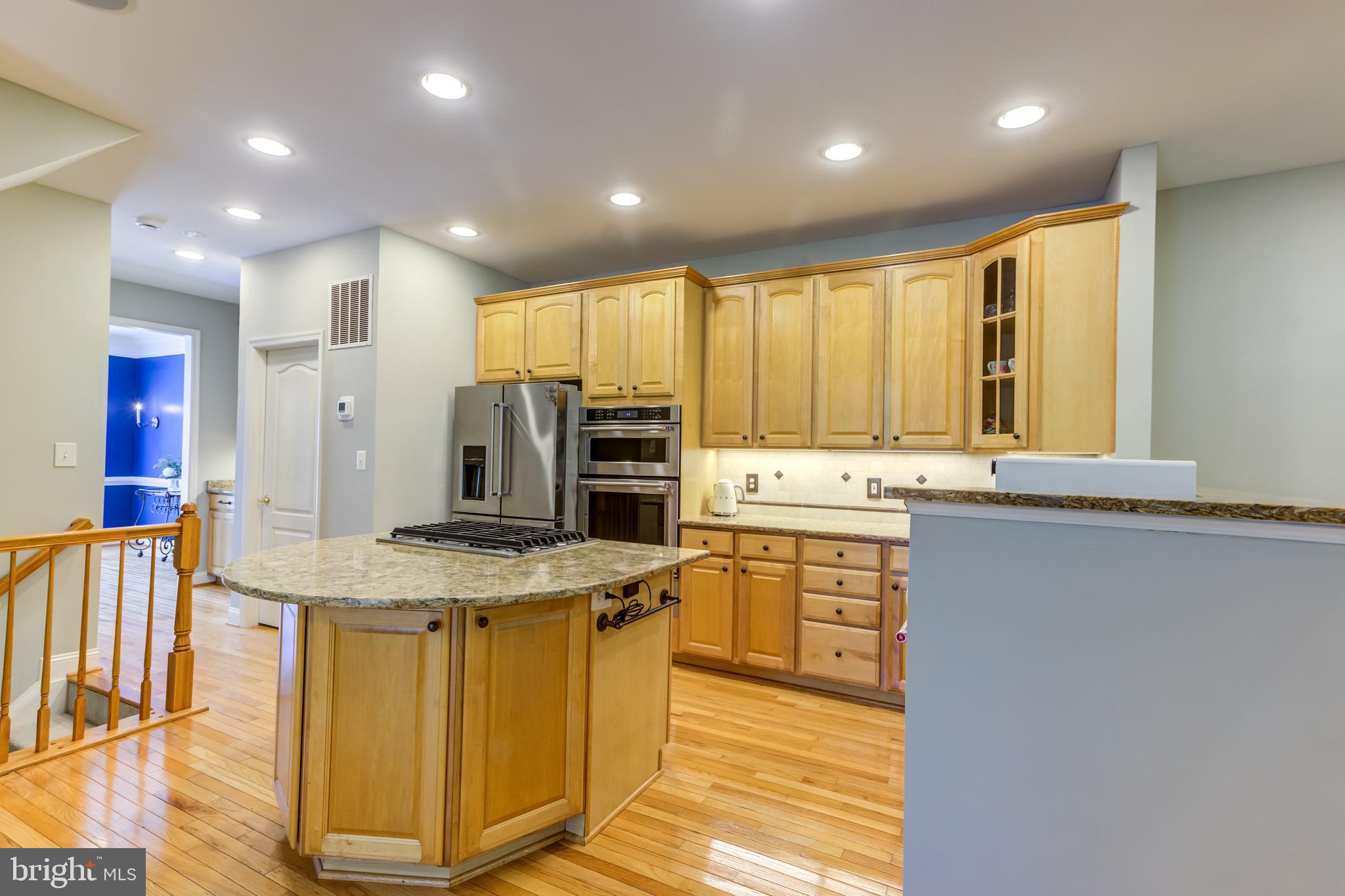 FAIRFAX CENTER LANDBAY - Residential