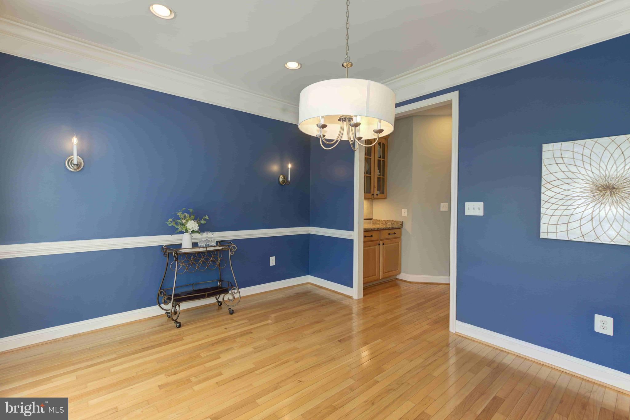 FAIRFAX CENTER LANDBAY - Residential