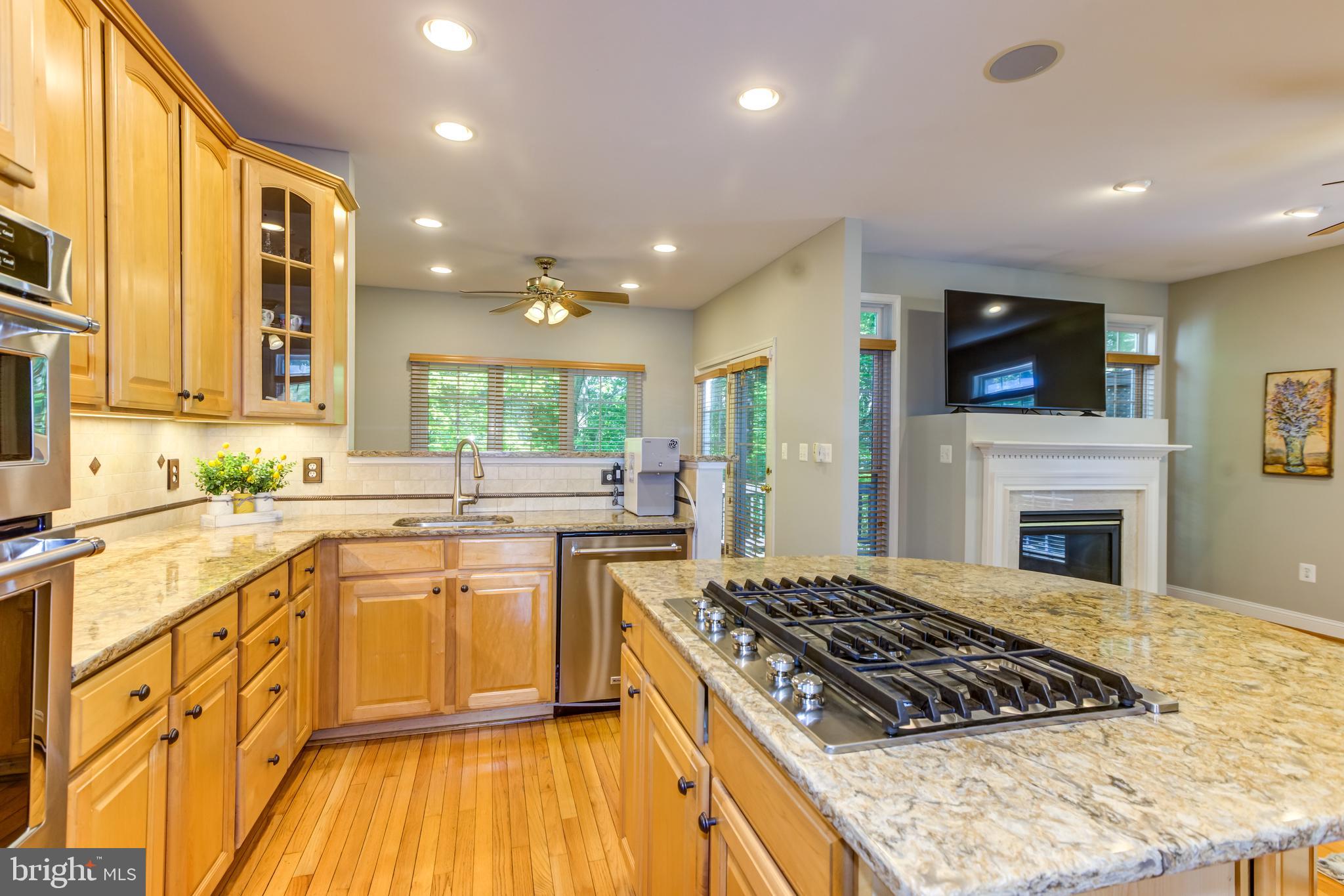 FAIRFAX CENTER LANDBAY - Residential