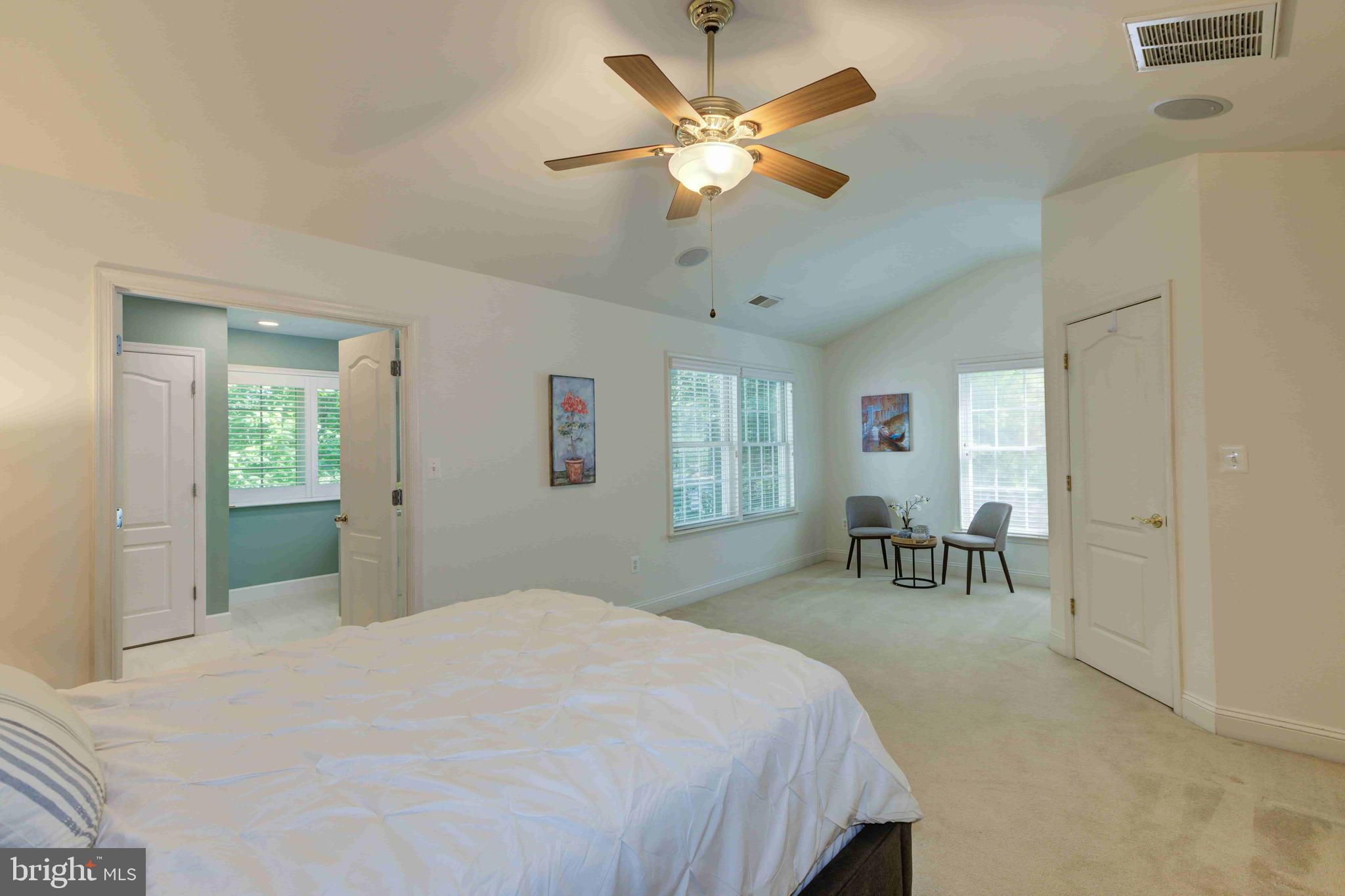 FAIRFAX CENTER LANDBAY - Residential