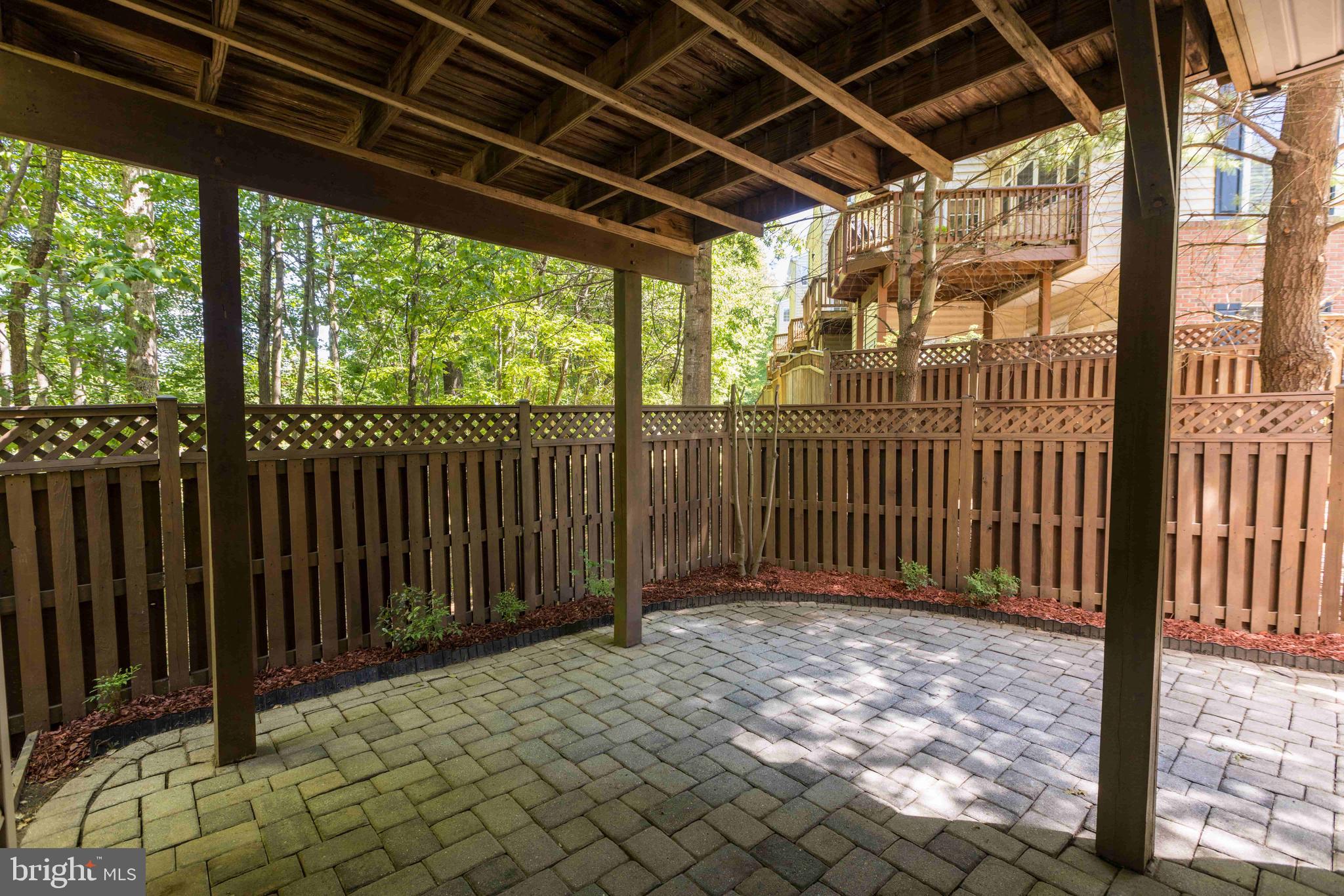 FAIRFAX CENTER LANDBAY - Residential