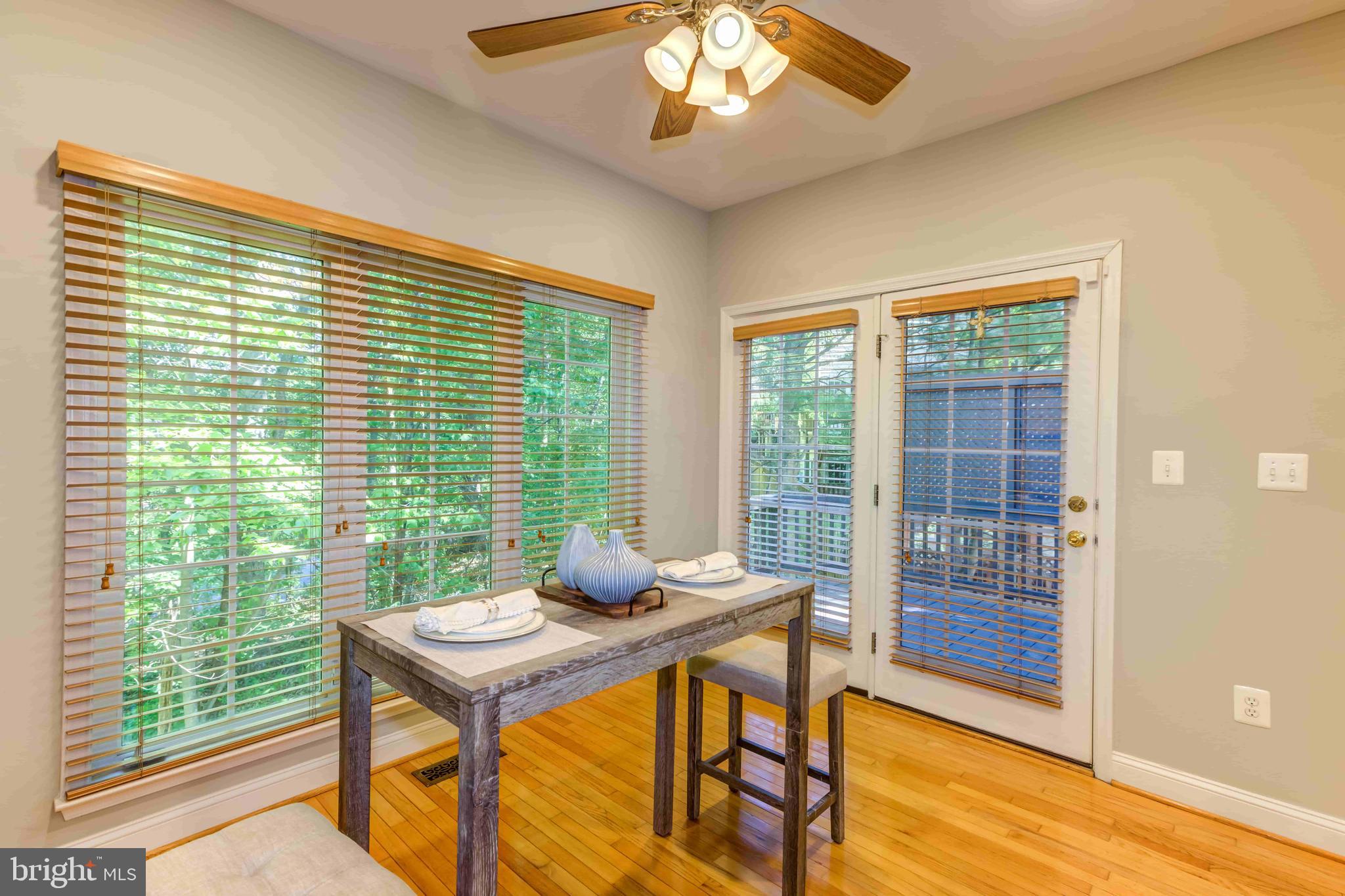FAIRFAX CENTER LANDBAY - Residential