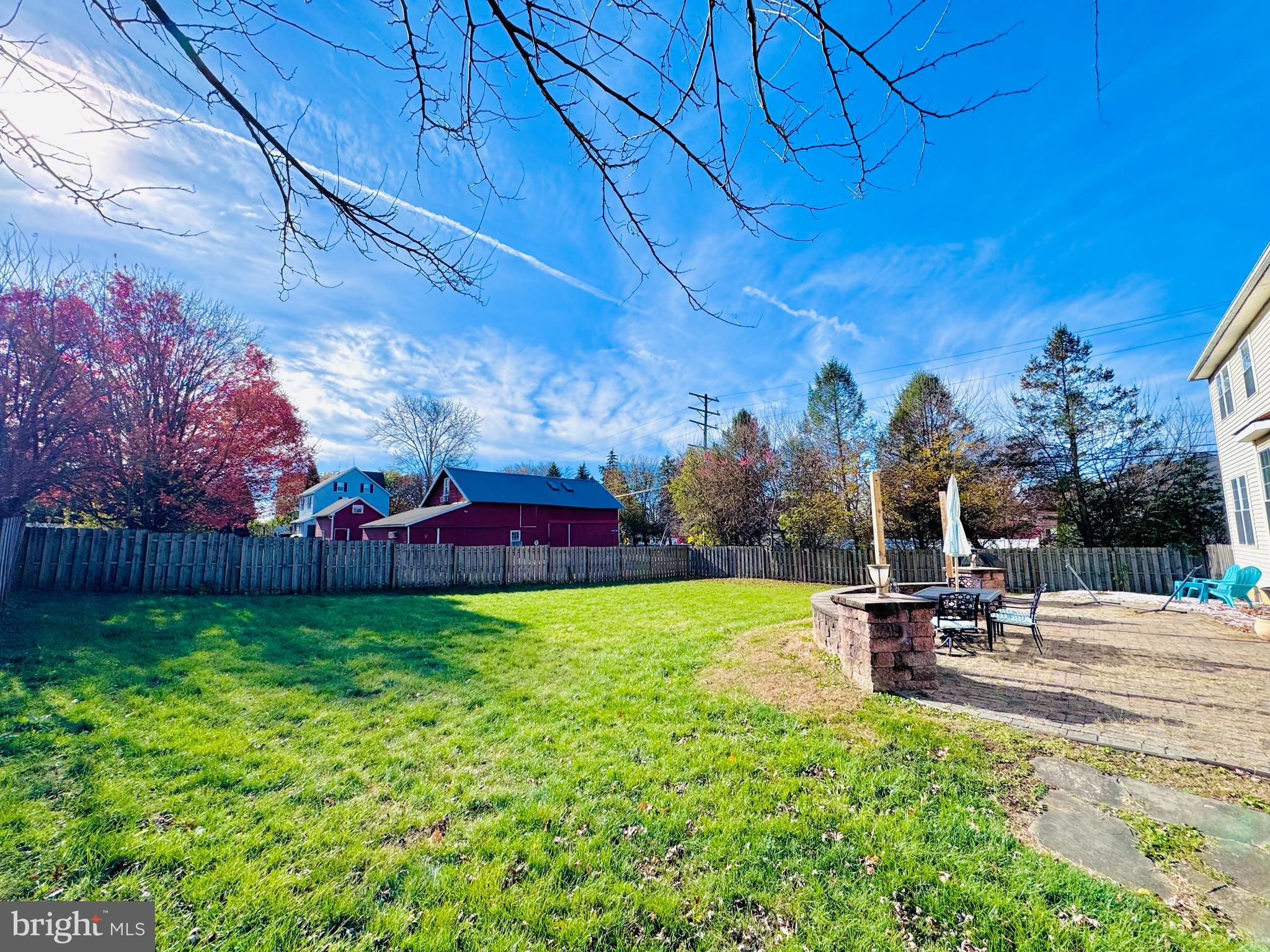 LAFAYETTE ESTATES - Residential