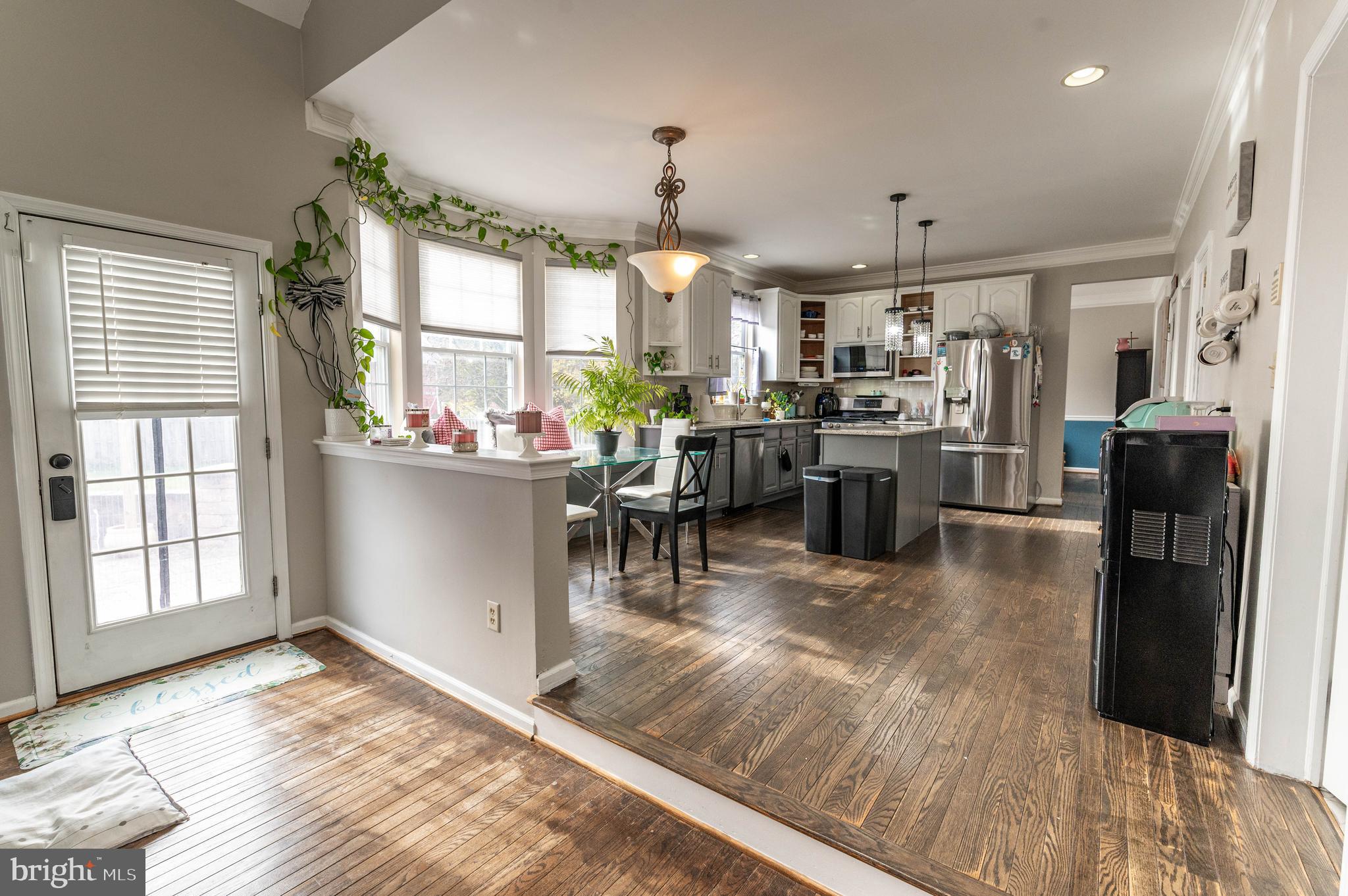 LAFAYETTE ESTATES - Residential