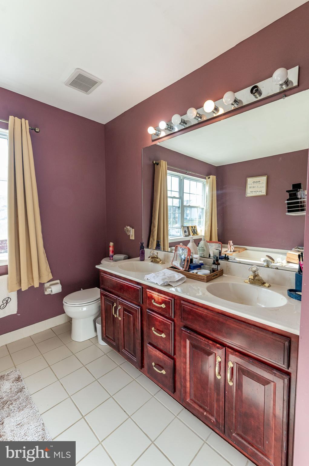 LAFAYETTE ESTATES - Residential