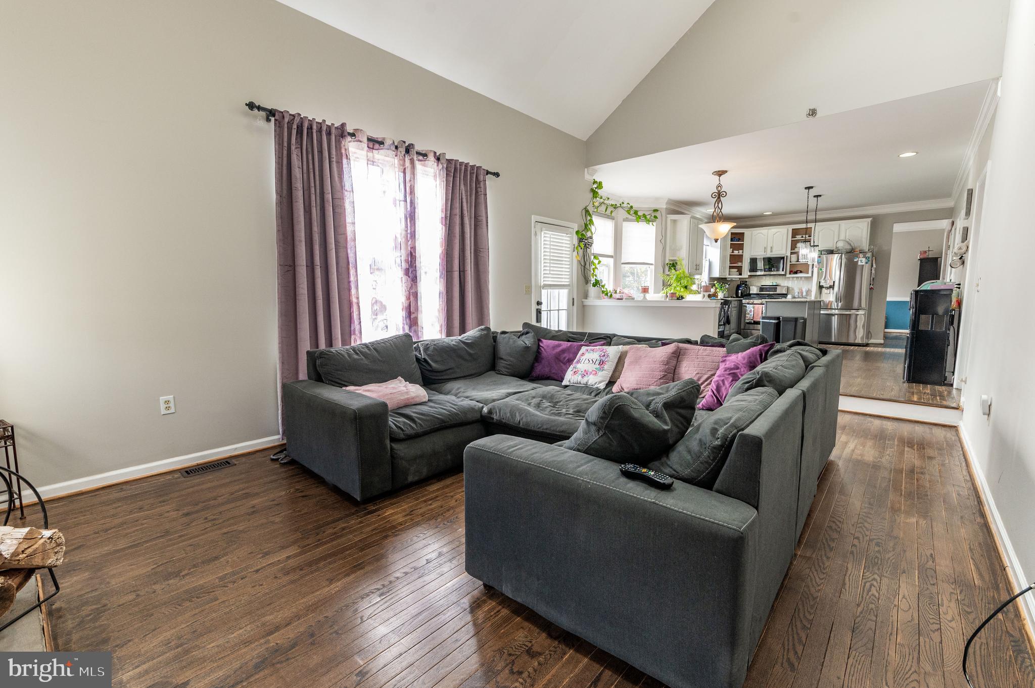 LAFAYETTE ESTATES - Residential