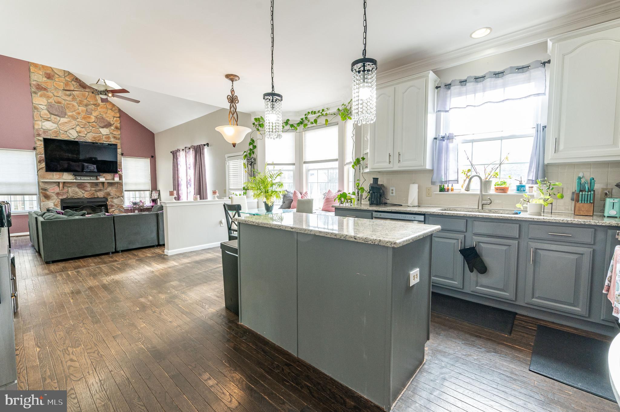 LAFAYETTE ESTATES - Residential