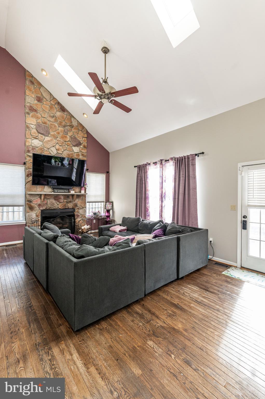 LAFAYETTE ESTATES - Residential