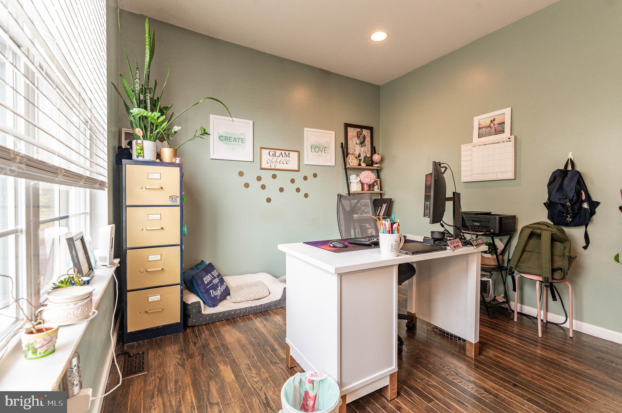 LAFAYETTE ESTATES - Residential