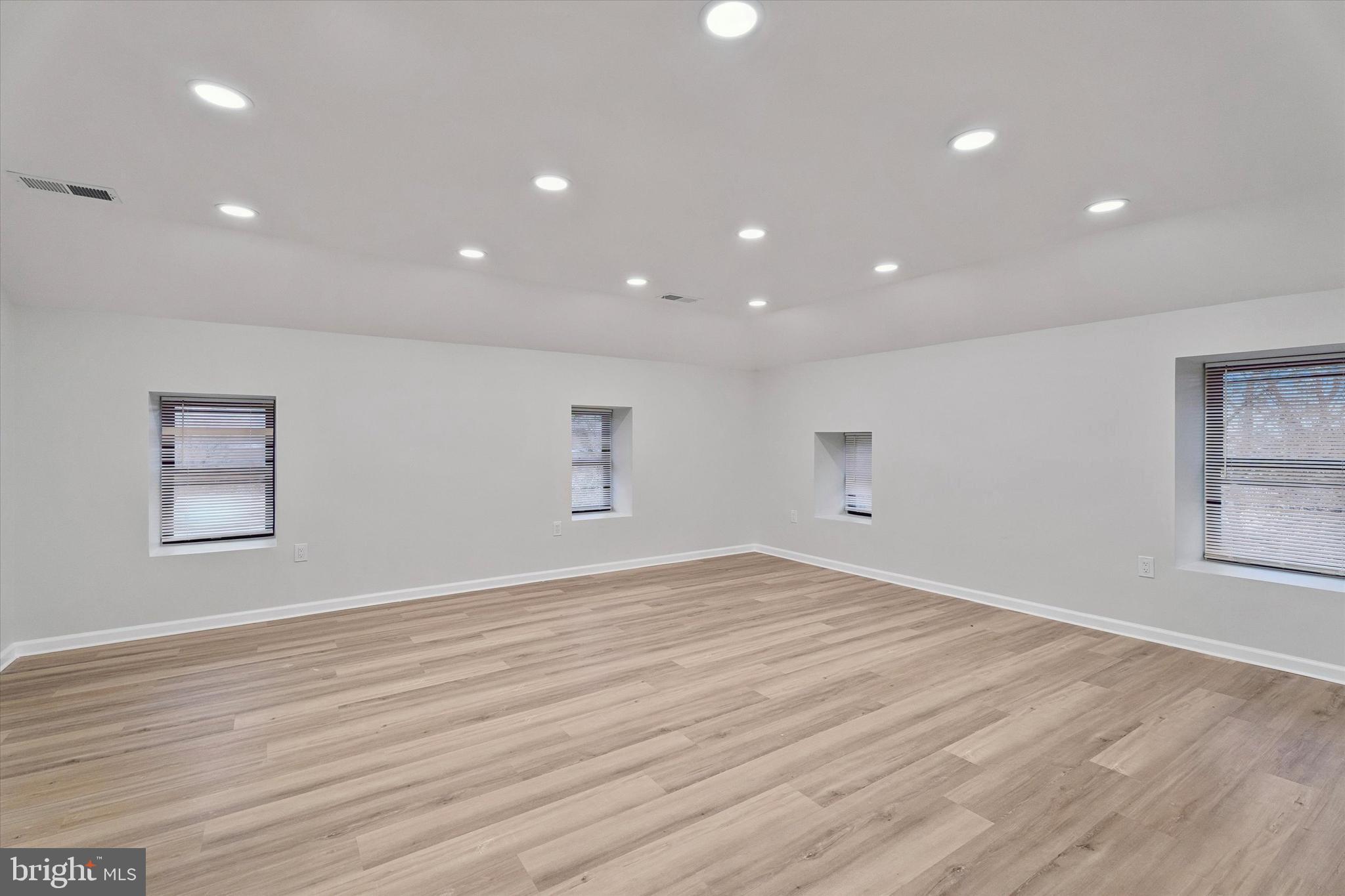 MANAYUNK - Residential