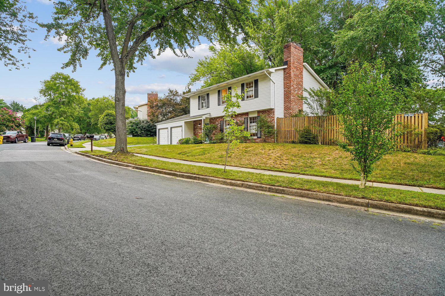 1751 LINKWOOD LANE