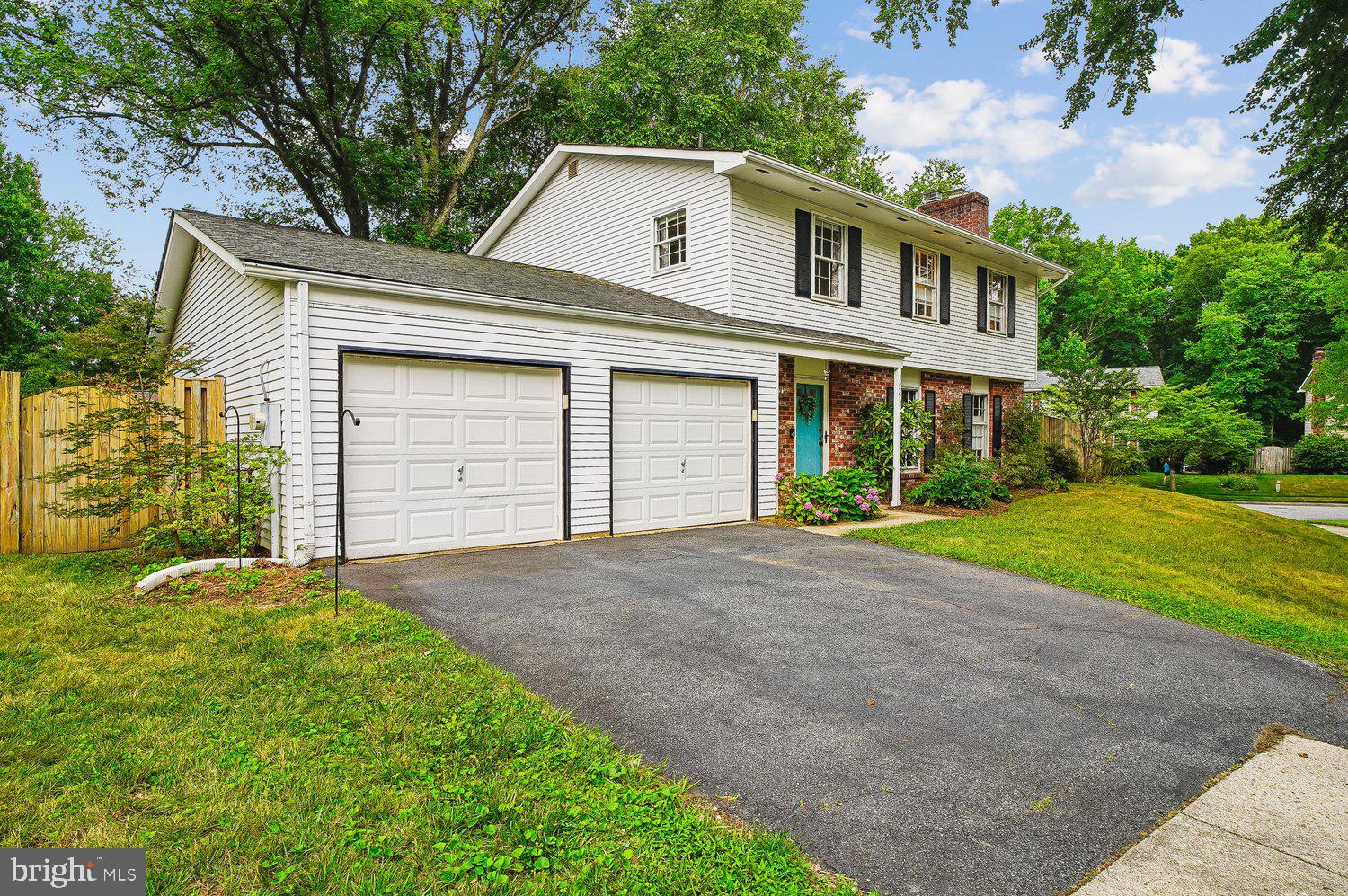1751 LINKWOOD LANE