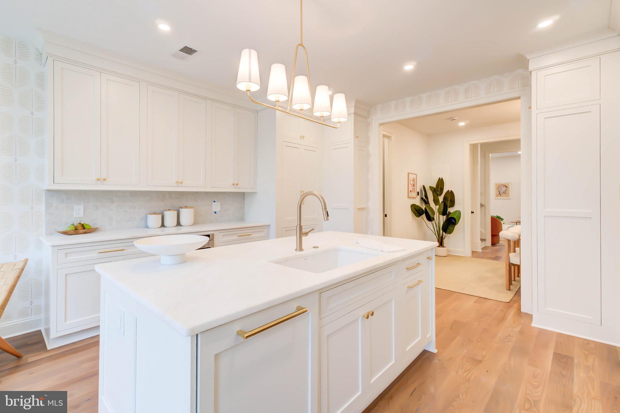 153 NORTH CAROLINA AVENUE SE