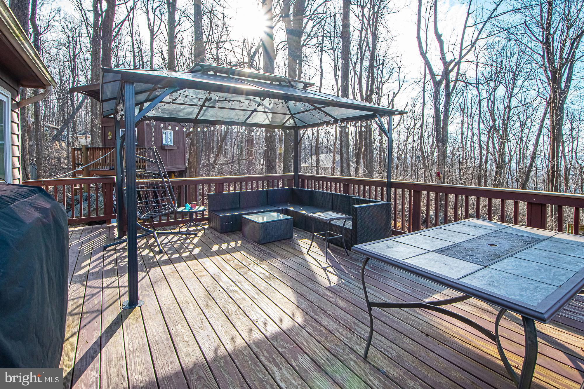 BLUE MOUNTAIN - Residential