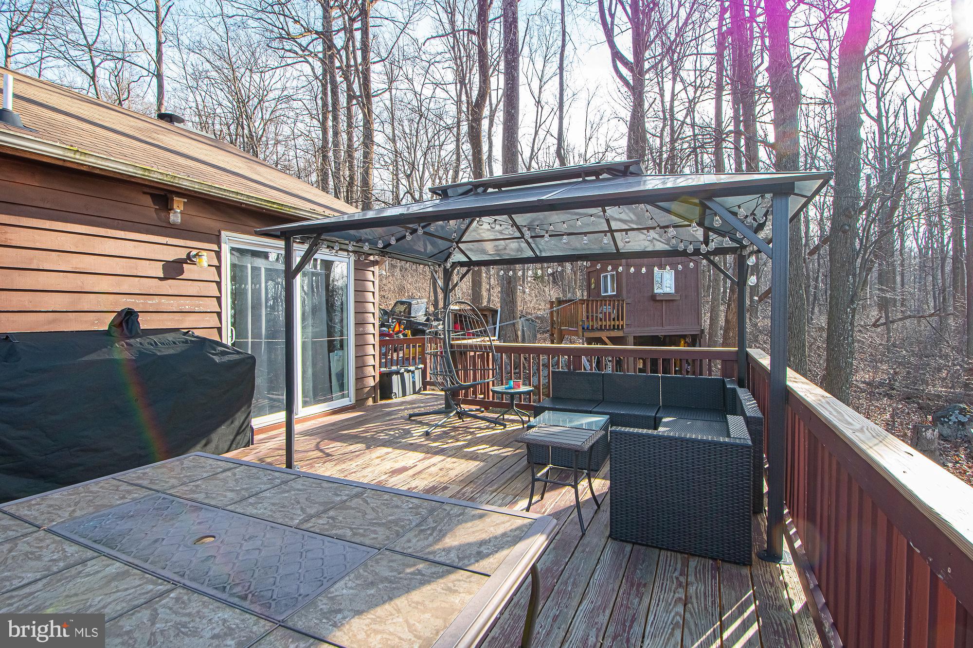 BLUE MOUNTAIN - Residential