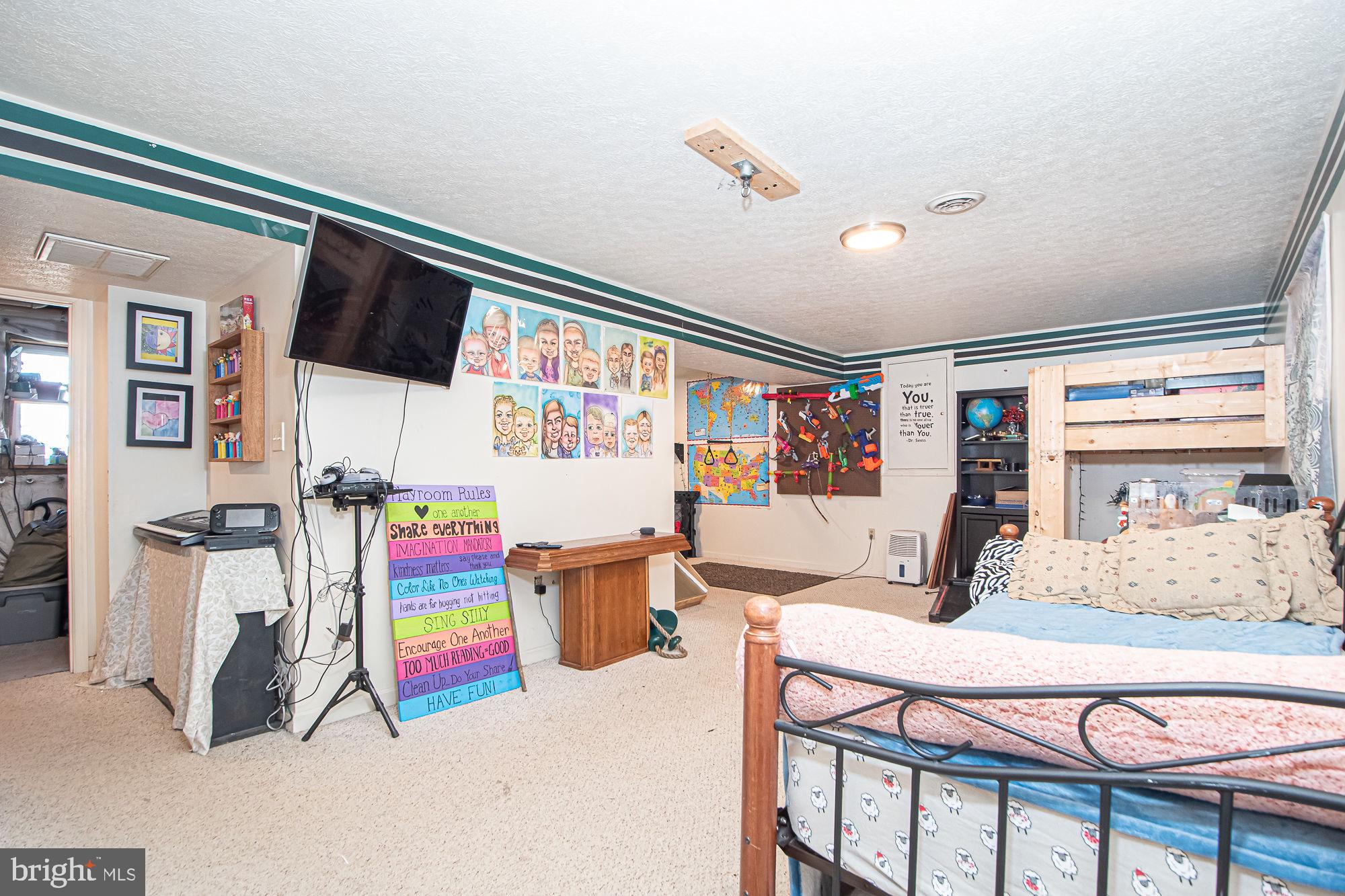 BLUE MOUNTAIN - Residential