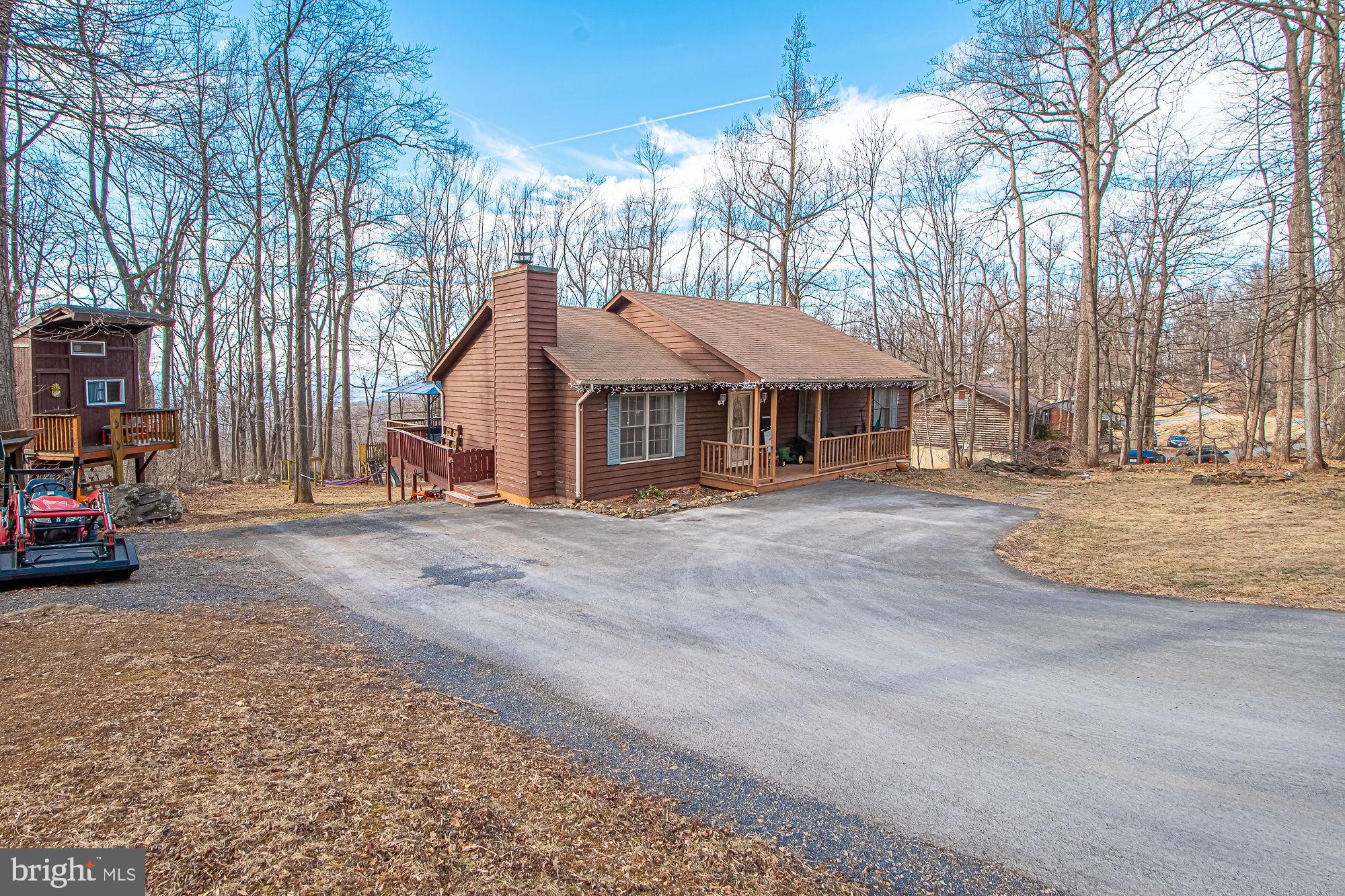 BLUE MOUNTAIN - Residential