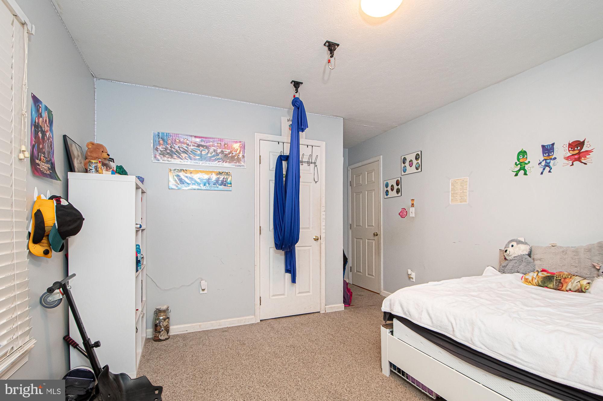 BLUE MOUNTAIN - Residential