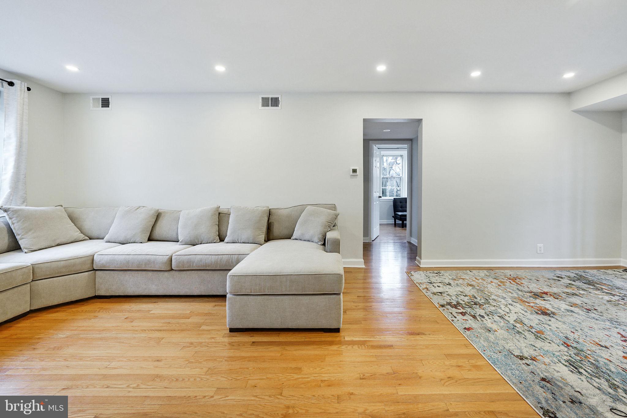 FAIRLINGTON VILLAGE - Residential Lease