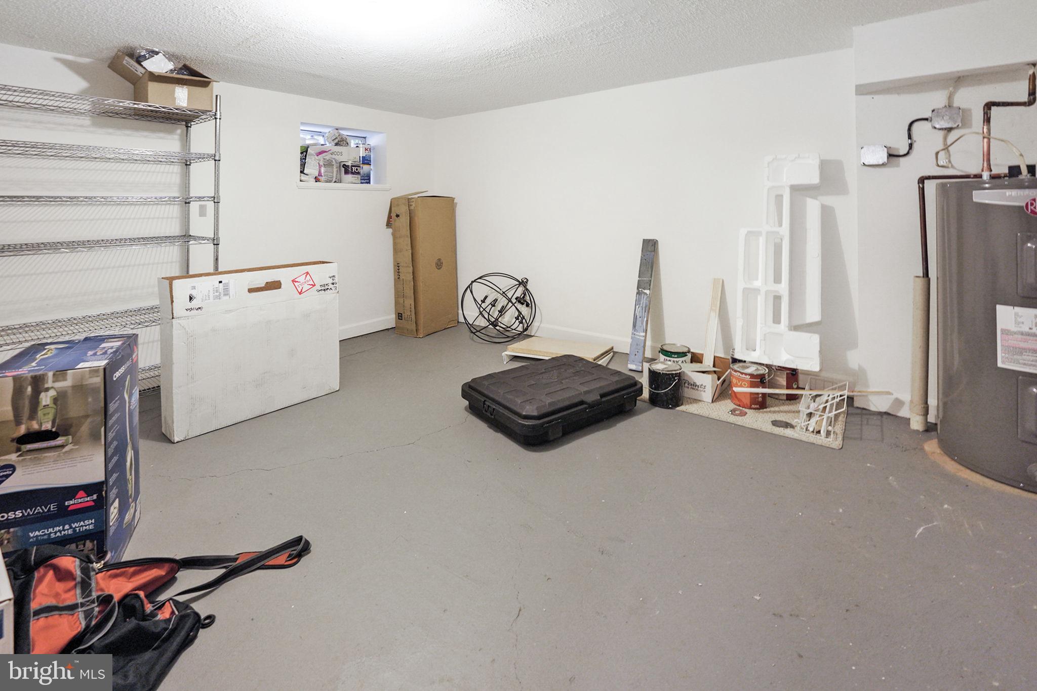 FAIRLINGTON VILLAGE - Residential Lease