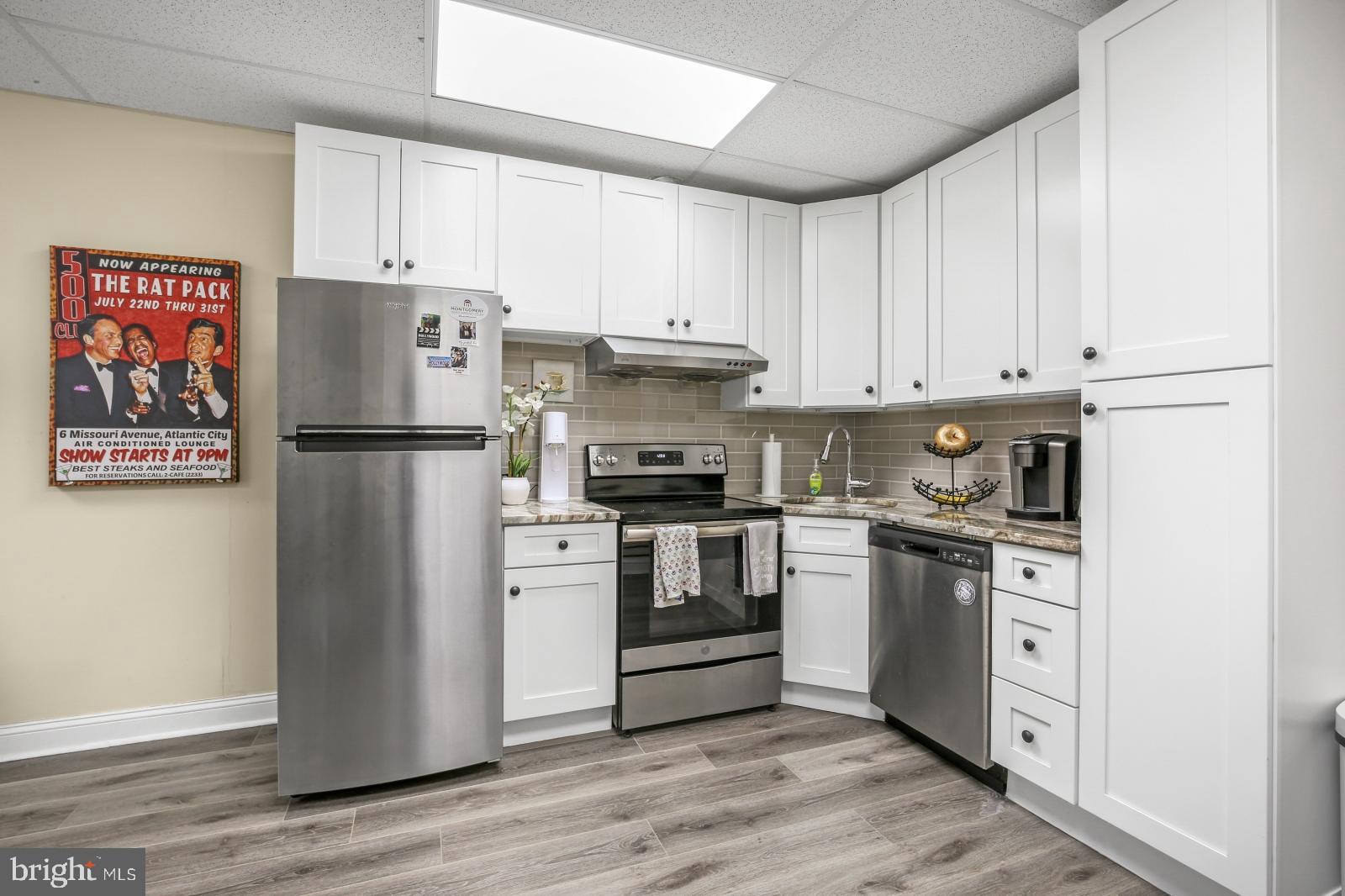 Available NOW:
Discover 300 Levering Mill Rd #2, a spacious 2 bedroom, 1 bathroom apartment in Bala Cynwyd with 1 OFF-STREET PARKING SPOT INCLUDED! Step inside the unit to find abundant sunlight throughout for a bright and airy atmosphere. The open common area seamlessly flows into a stylish kitchen which features white shaker cabinets, stainless steel appliances, a subway tile backsplash, and sleek granite countertops. With bedrooms located on opposite ends of the unit, this layout is ideal for roommates or anyone needing a dedicated home office. The bathroom shines with a contemporary vanity and glass walk-in shower. Shared free laundry is available on site and 1 off-street parking is available in a nearby lot. Don’t miss out on this fantastic opportunity - call today!
Lease Terms:
Generally, 1st month, 12th month, and 1 month security deposit due at, or prior to, lease signing. Other terms may be required by Landlord. $55 application fee per applicant. 1 pet is conditional on owner's approval and may require an additional fee, if accepted. (Generally, $500/small dog and $250/cat). Strictly 1 pet maximum allowance and no large dogs. Tenants responsible for: electricity, gas, cable/internet, and a $50/month flat water fee. Landlord Requirements: Applicants to make 3x the monthly rent in verifiable net income, credit history to be considered (i.e. no active collections), no evictions within the past 4 years, and must have a verifiable rental history with on-time rental payments. Exceptions to this criteria may exist under the law and will be considered. Cosigners accepted.