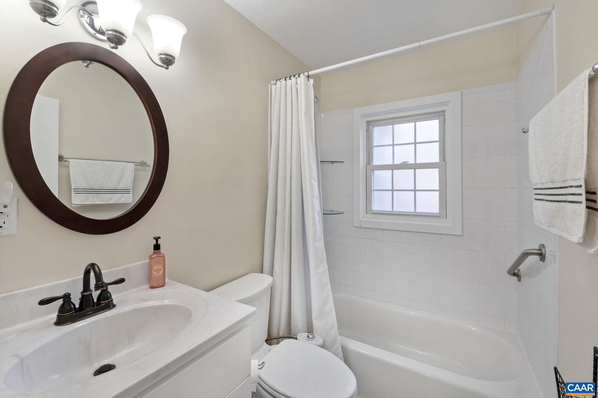 LOCUST GROVE - Residential