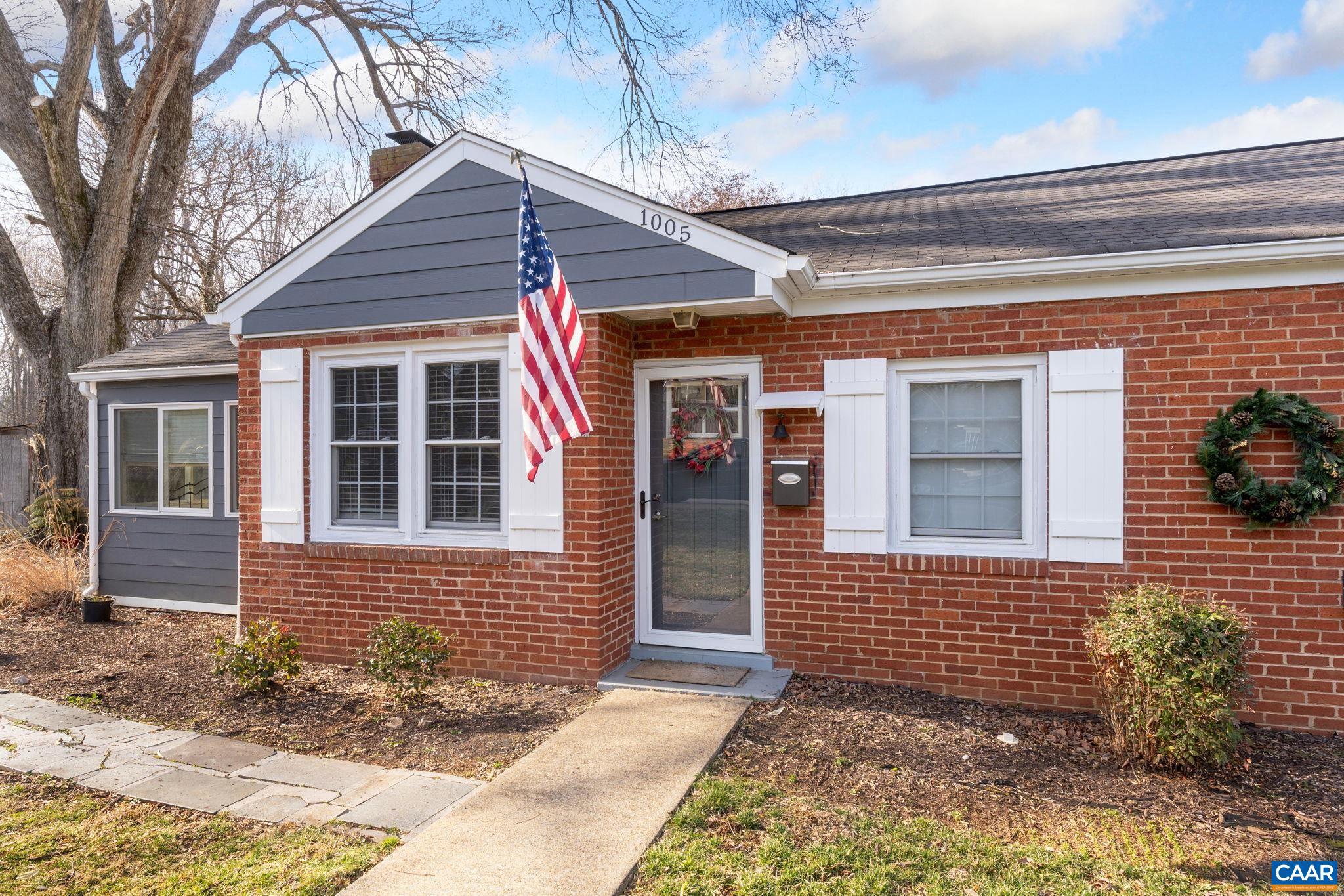 LOCUST GROVE - Residential