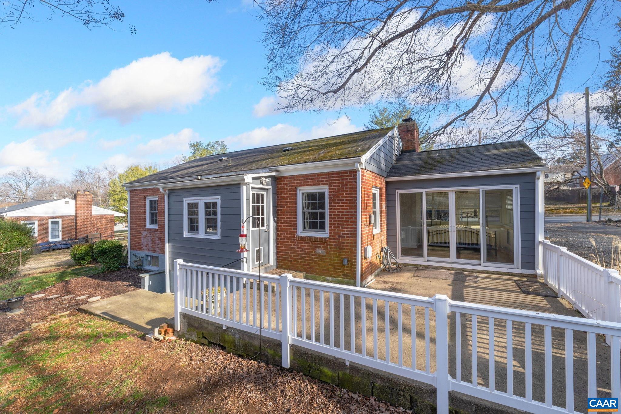 LOCUST GROVE - Residential