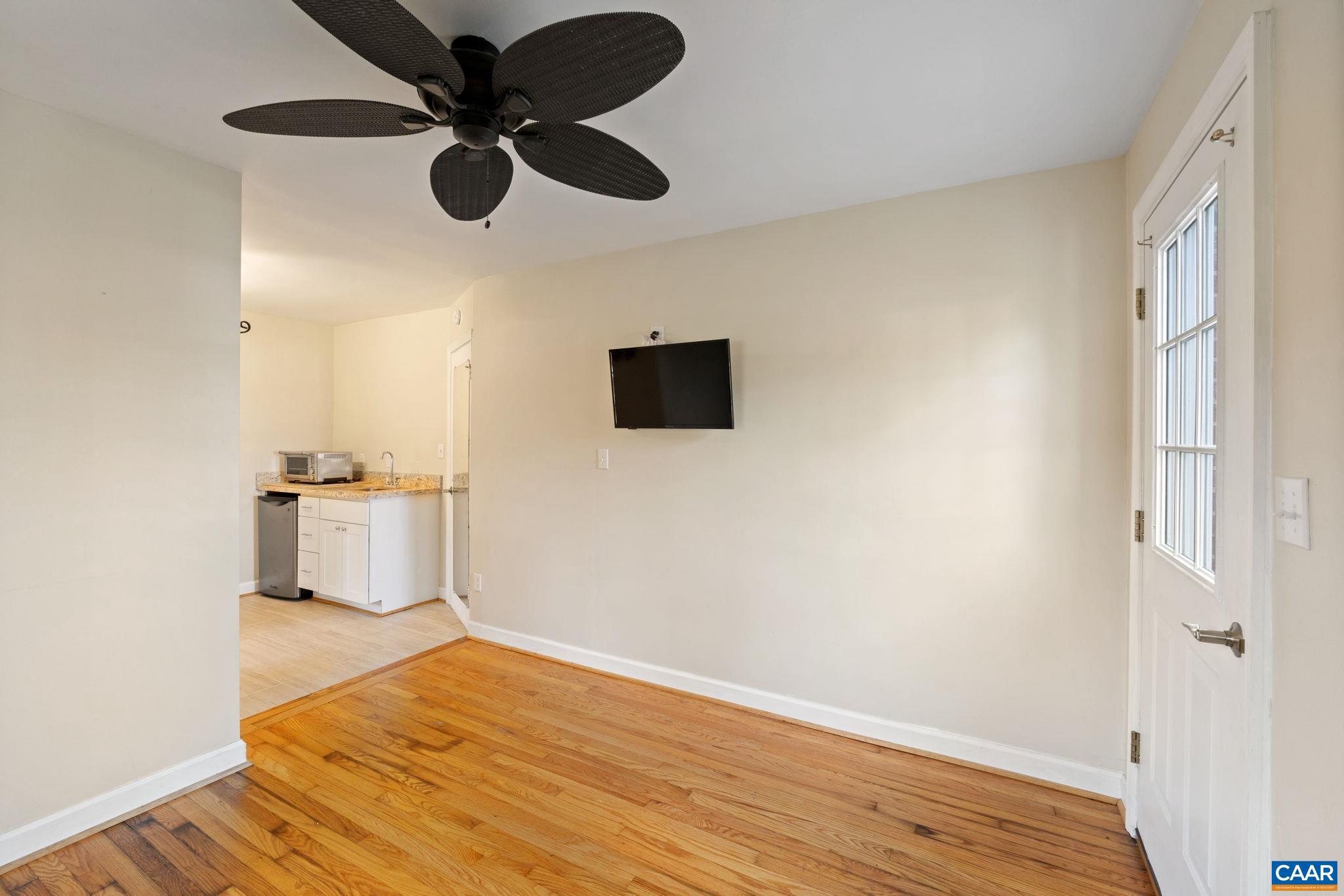 LOCUST GROVE - Residential