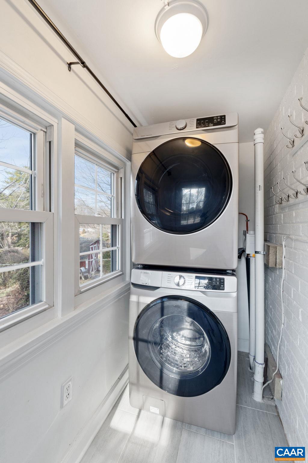 LOCUST GROVE - Residential