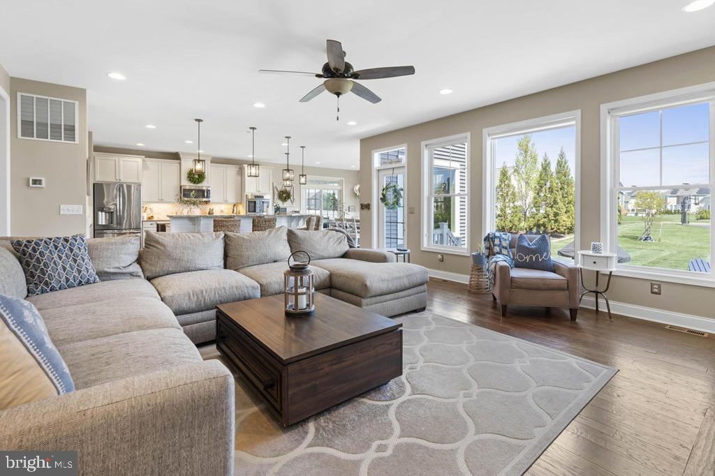 PARKSIDE - Residential