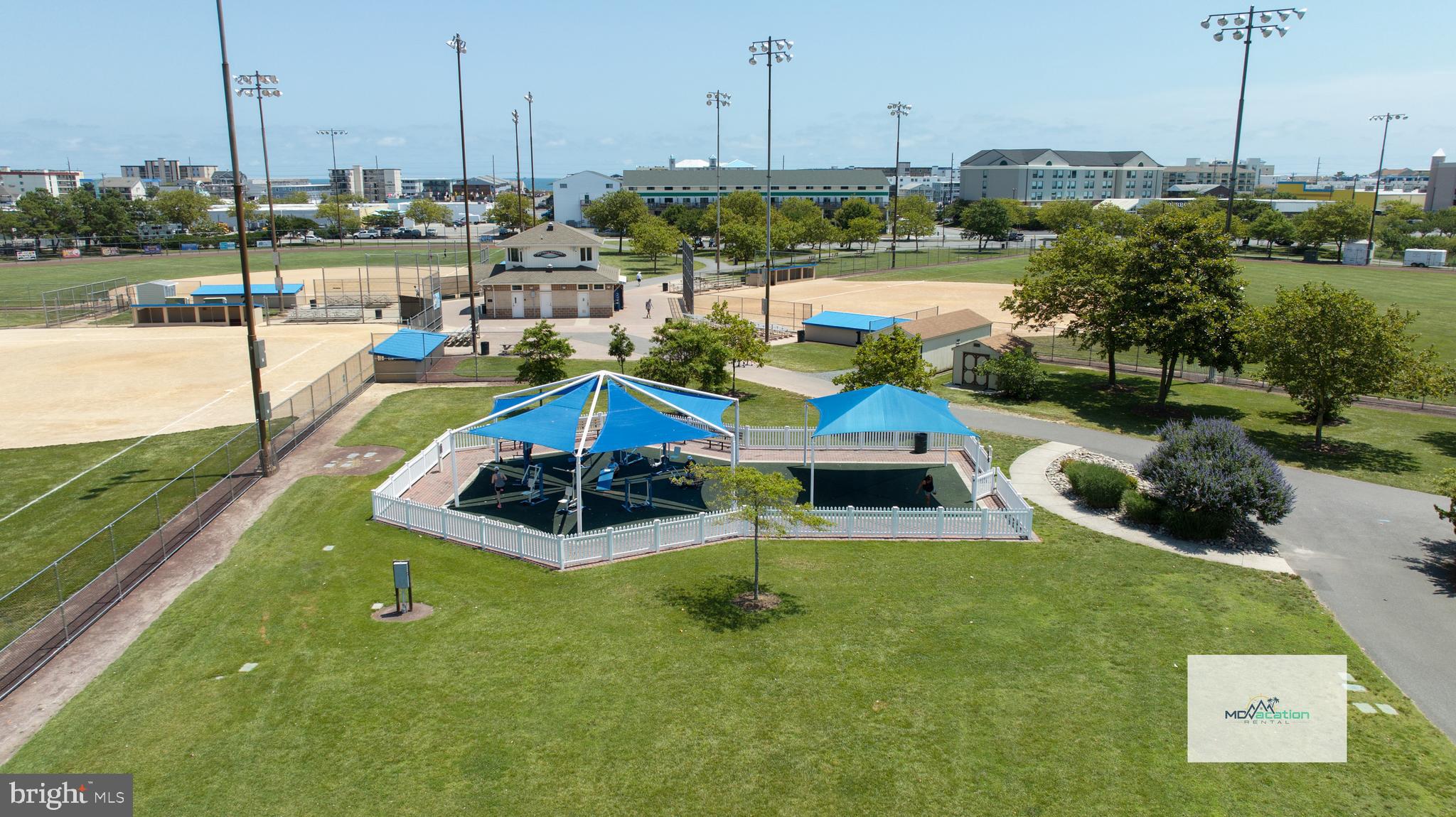 MONTEGO BAY - Residential