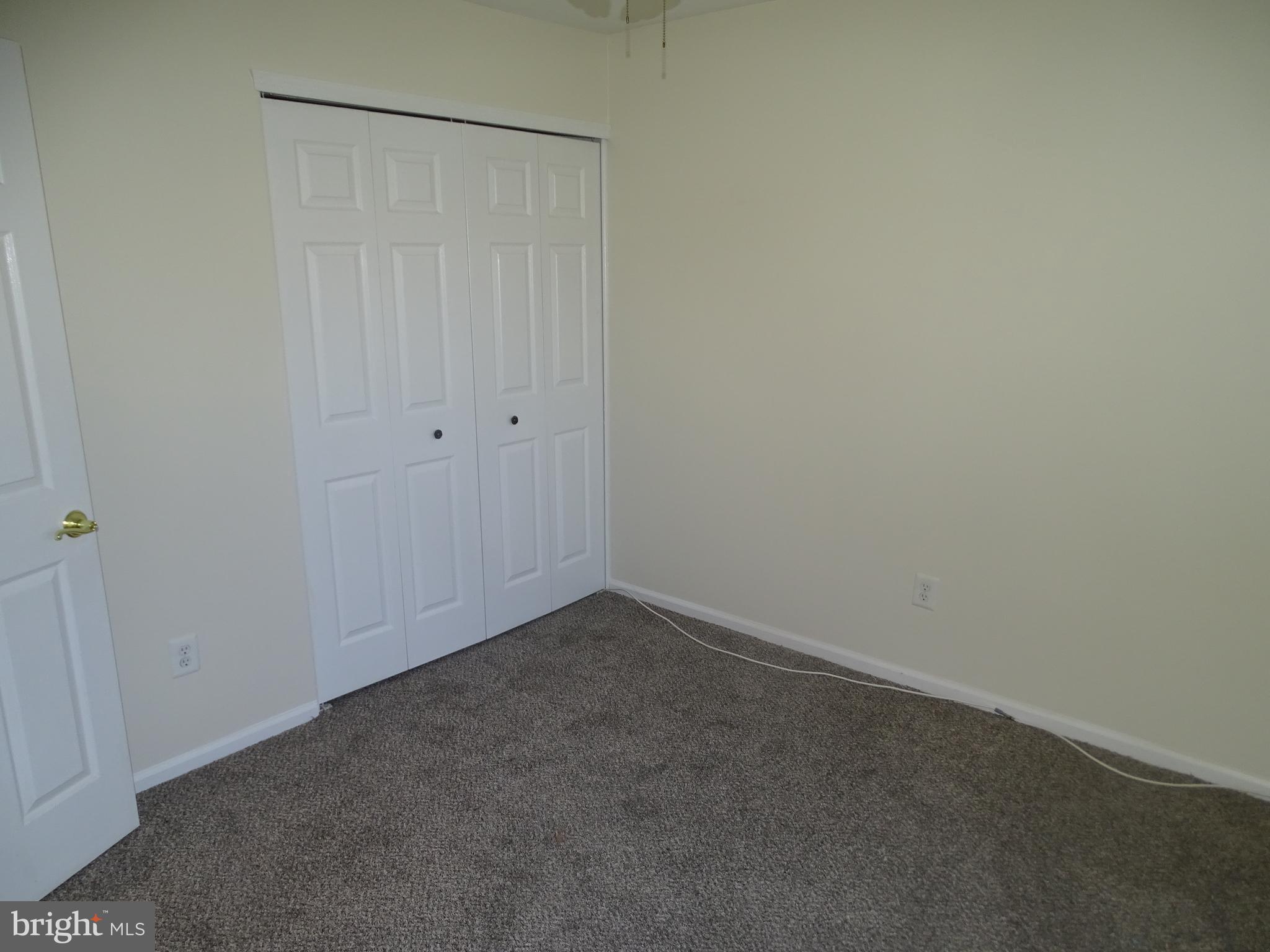 VILLAGE SHIRES - Residential Lease