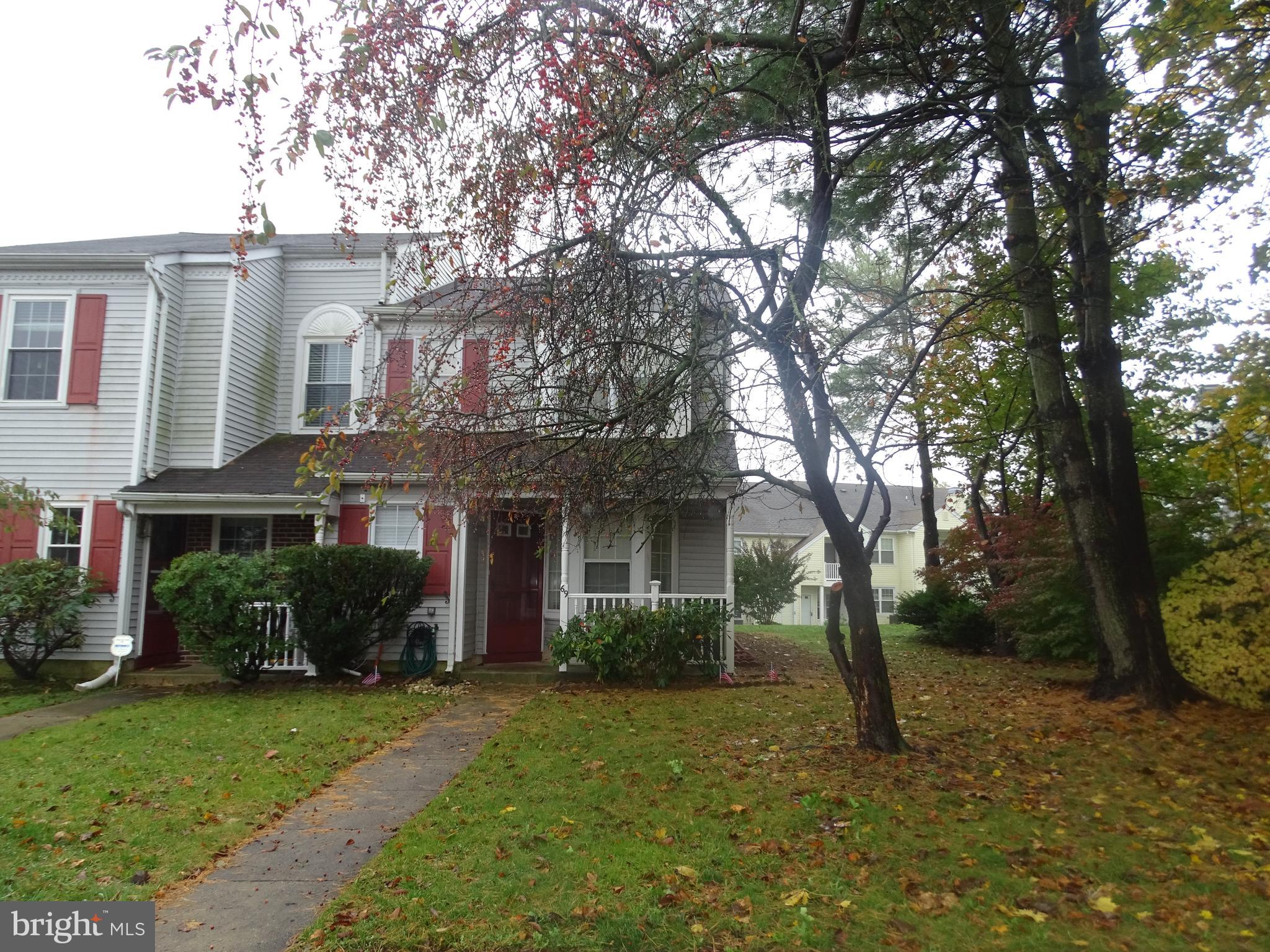 VILLAGE SHIRES - Residential Lease