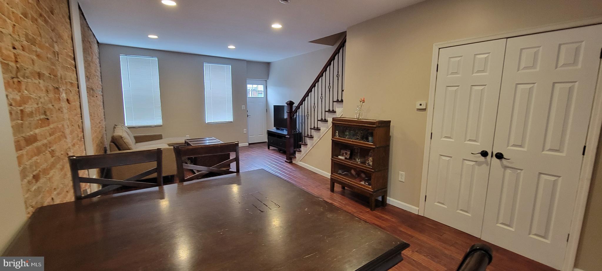 PORT RICHMOND - Residential