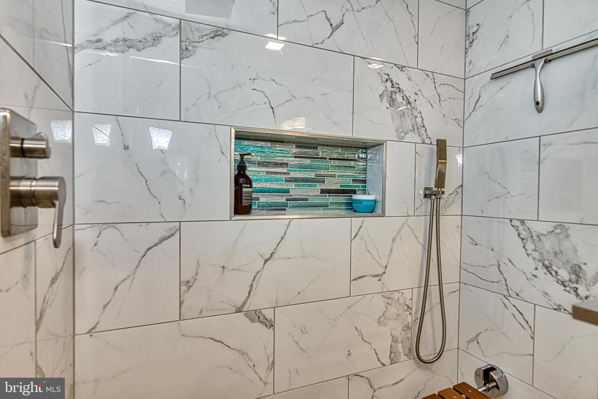 FRANKLIN GLEN - Residential Lease