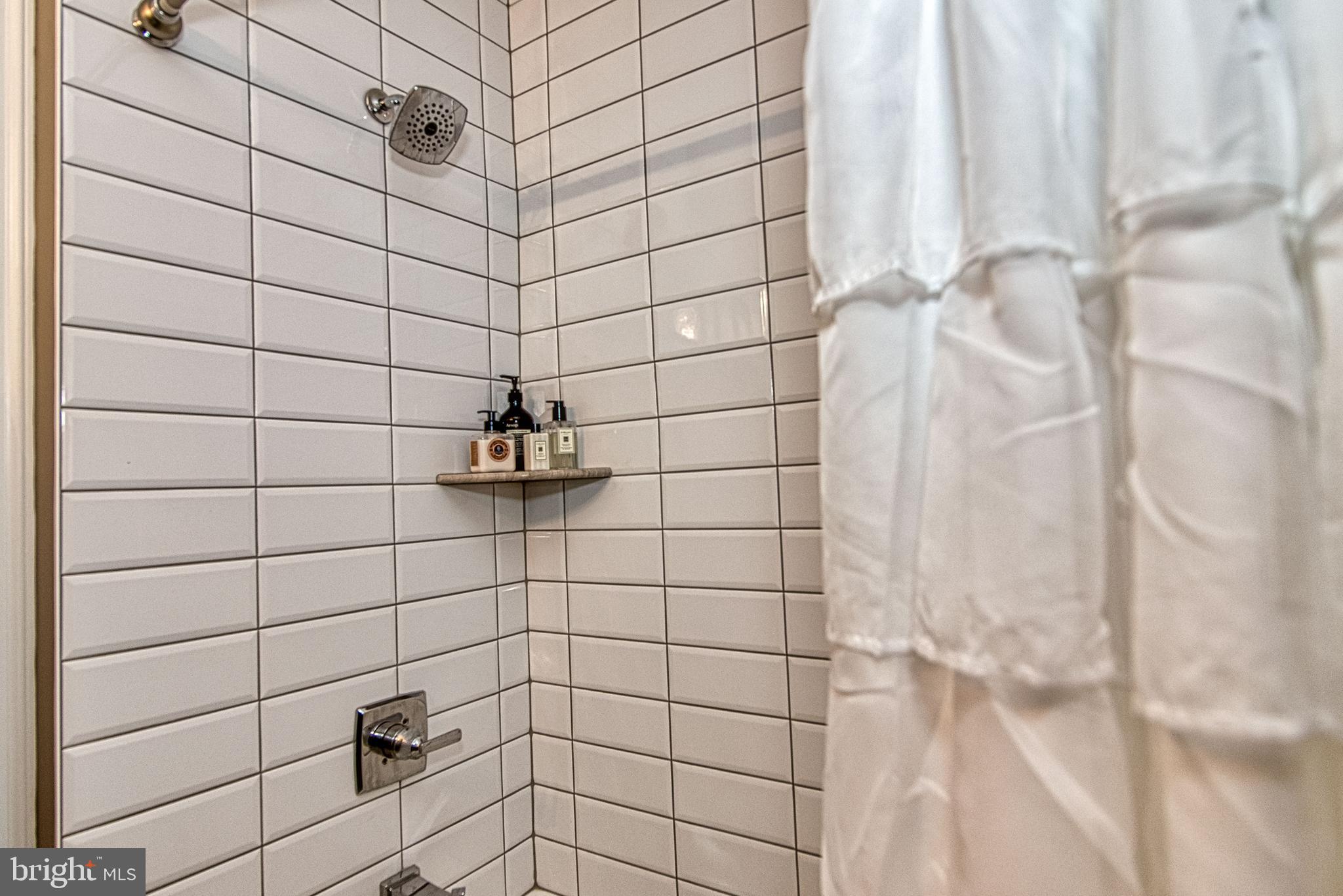 FRANKLIN GLEN - Residential Lease