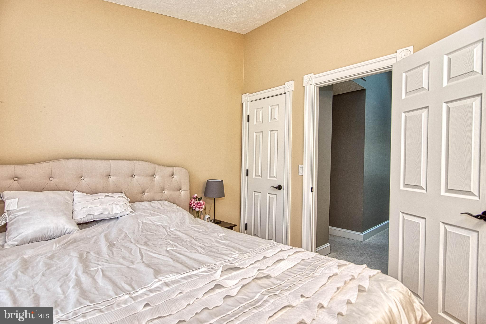 FRANKLIN GLEN - Residential Lease